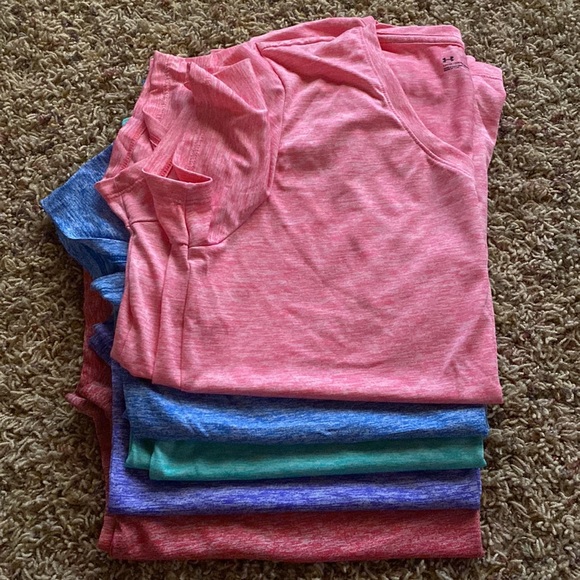 Under Armour V-Neck Shirt - Picture 2 of 2